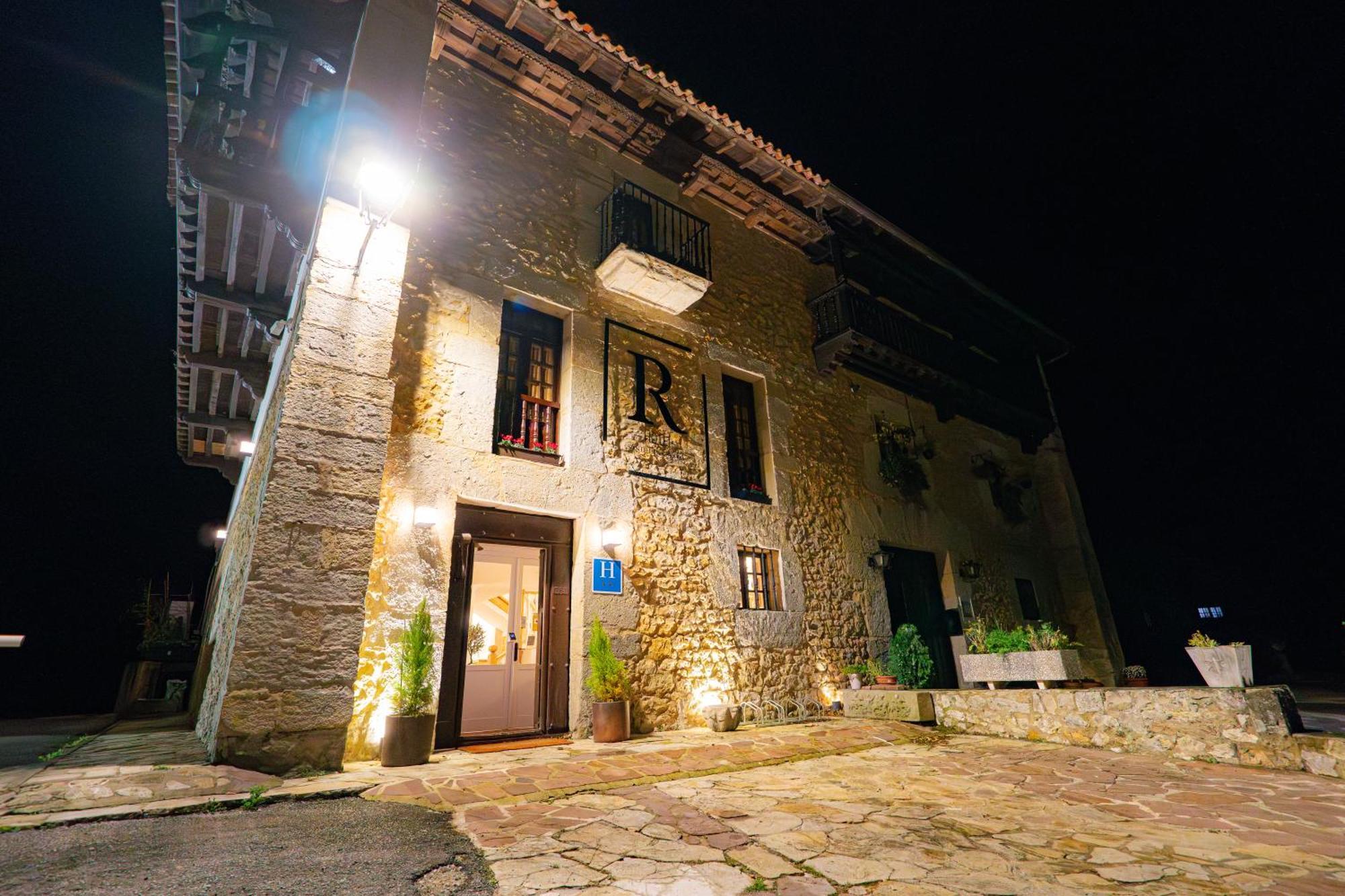 Hotel R Santillana Santillana del Mar Exterior foto