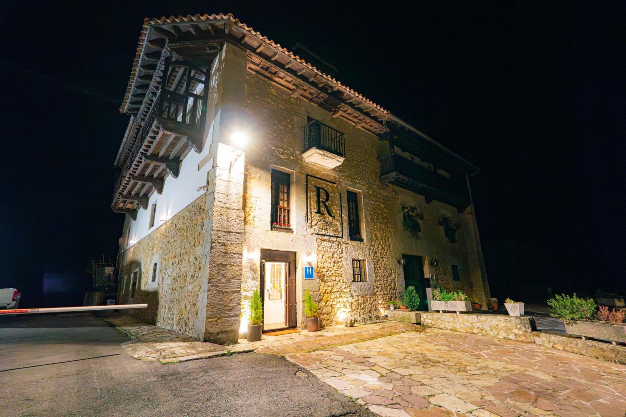 Hotel R Santillana Santillana del Mar Exterior foto