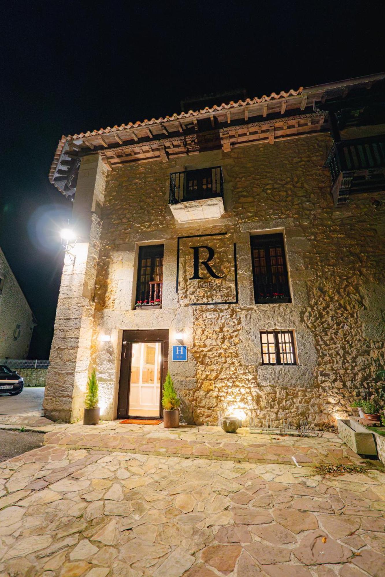 Hotel R Santillana Santillana del Mar Exterior foto